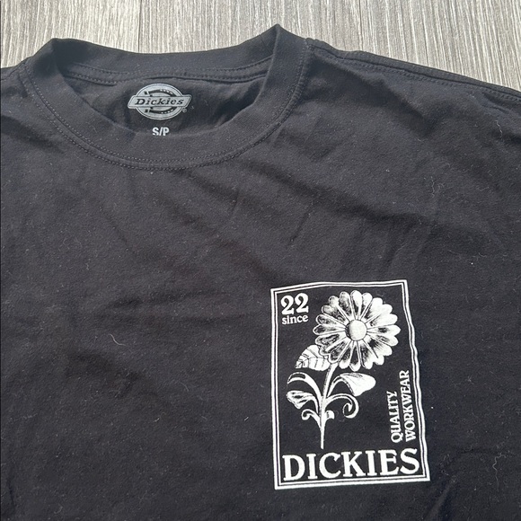 Dickies Men’s Graphic Floral T-Shirt - Picture 3 of 6